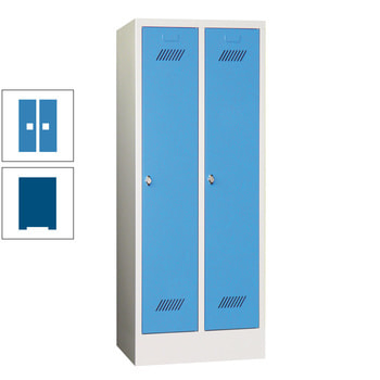 Beispielabbildung Garderobenschrank für Schulen, hier in der Ausführung mit Drehriegel und Sockel, Korpus in Lichtgrau (RAL 7035) und Front in Lichtblau (RAL 5012)