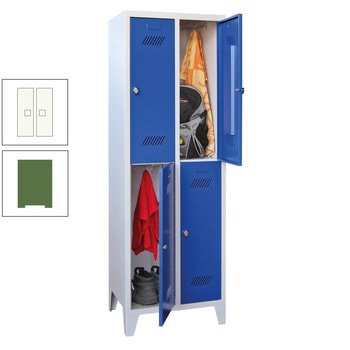 Kleiderschrank - 4 Fächer a 400 mm - (HxBxT) 1.850x830x500 mm - Füße - Drehriegel - resedagrün/reinweiß RAL 9010 Reinweiß | RAL 6011 Resedagrün