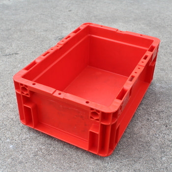 Gebrauchte Euro-Lagerkästen - 160 Stk. - Schäfer MF 3120 - 120 x 198 x 297 mm - rot Gebrauchte Euro-Lagerkästen - 160 Stk. - Schäfer MF 3120 - 120 x 198 x 297 mm - rot