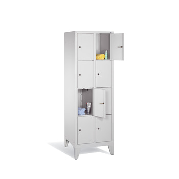 Abbildung zeigt Spindschrank mit Türfarbe Lichtgrau (RAL 7035) - Schrankinhalt nicht im Lieferumfang enthalten Abbildung zeigt Spindschrank mit Türfarbe Lichtgrau (RAL 7035) - Schrankinhalt nicht im Lieferumfang enthalten