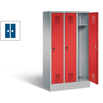 Schließfachschrank für Grundschulen, Fächerschrank, 3 Abteile, Sockel, 1.600 x 900 x 500 mm (HxBxT), Korpus graualuminium, Tür enzianblau RAL 5010 Enzianblau